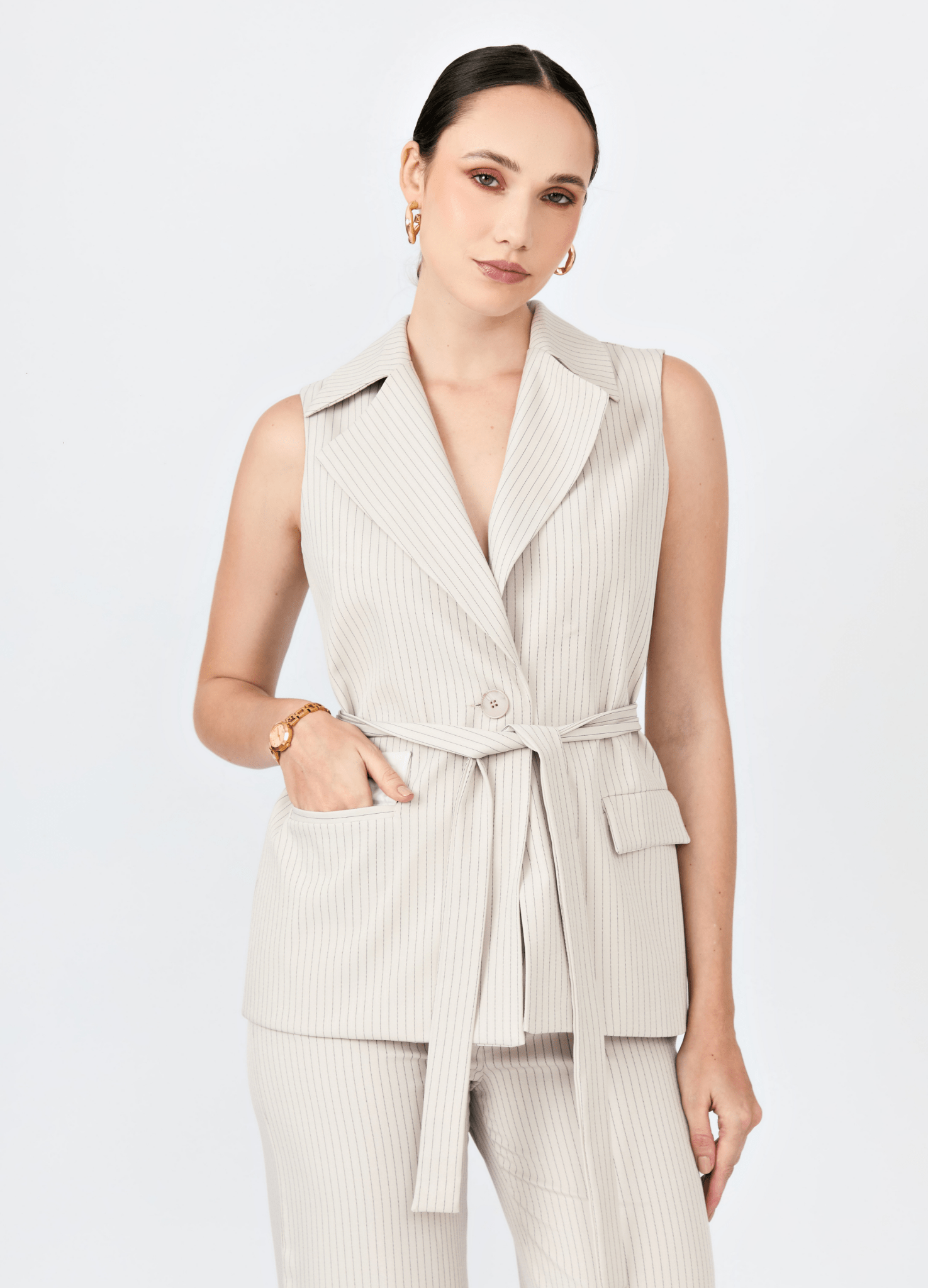 Chaleco largo Antonia a rayas con cinturón