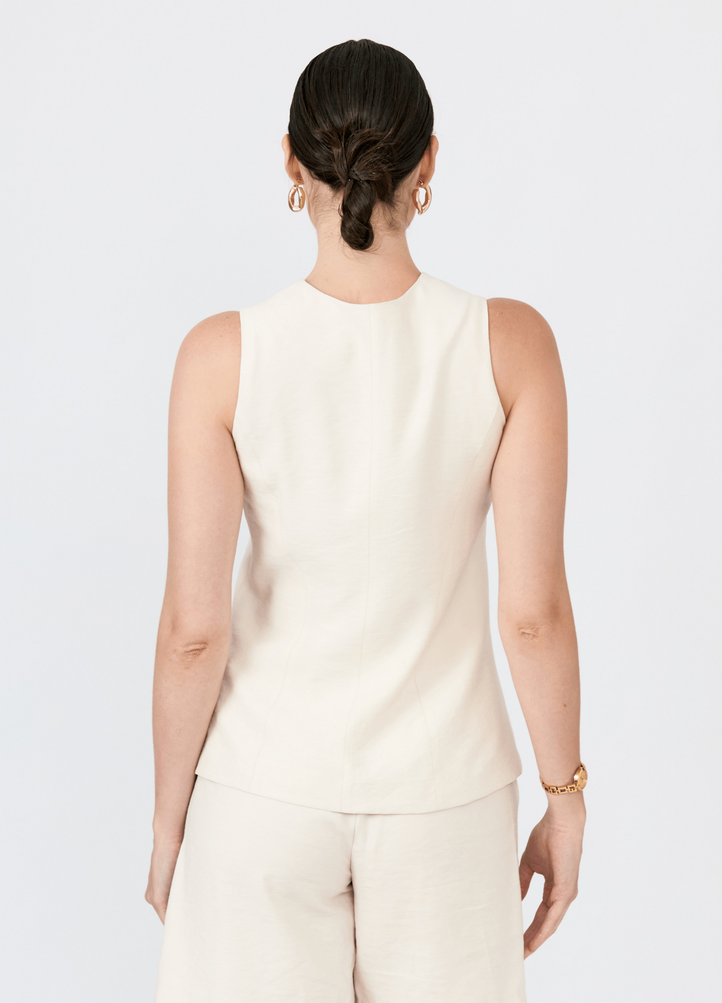 Chaleco Alba cuello redondo básico para verano