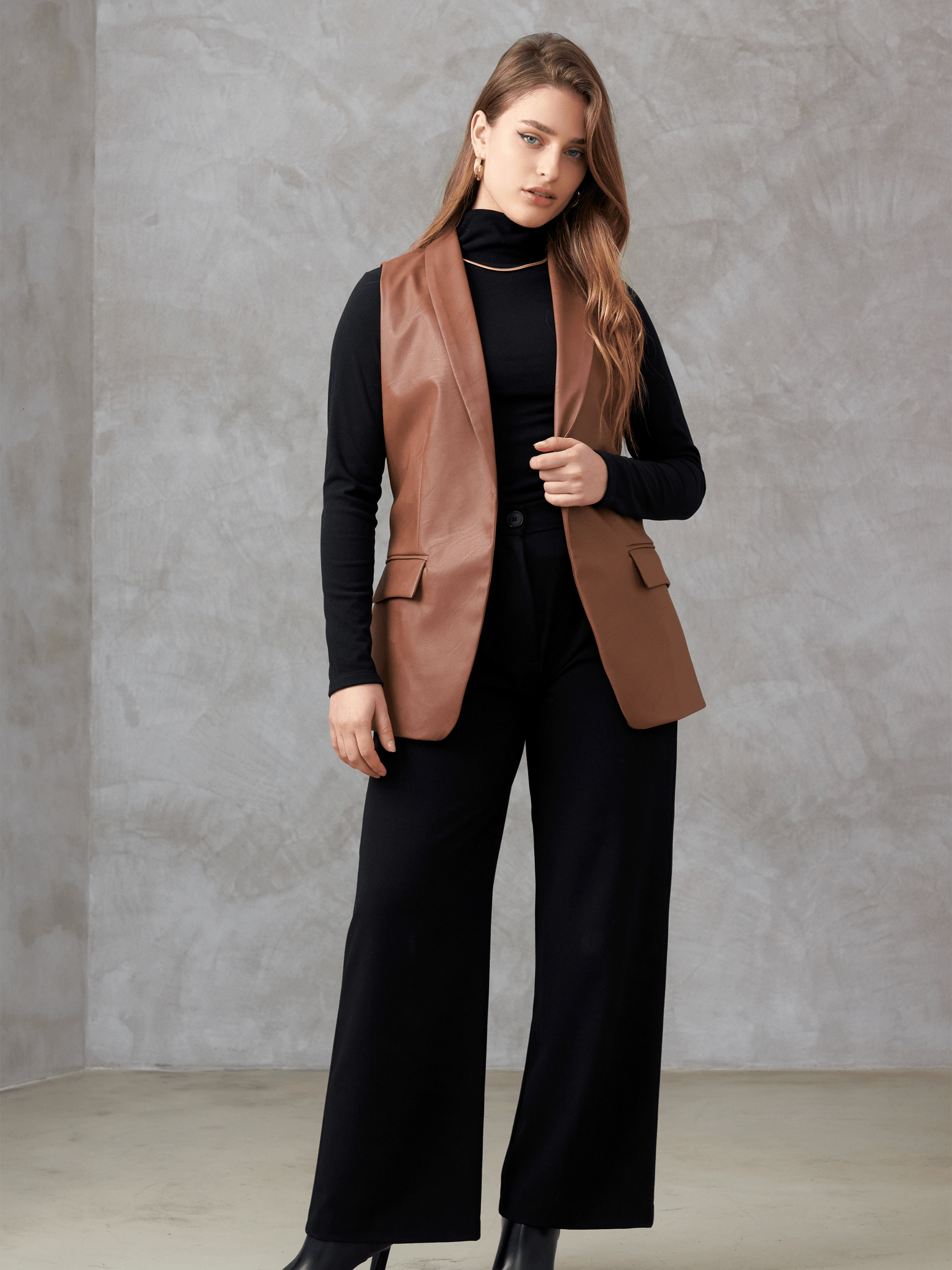 Chaleco cuerina formal Agatha para mujer