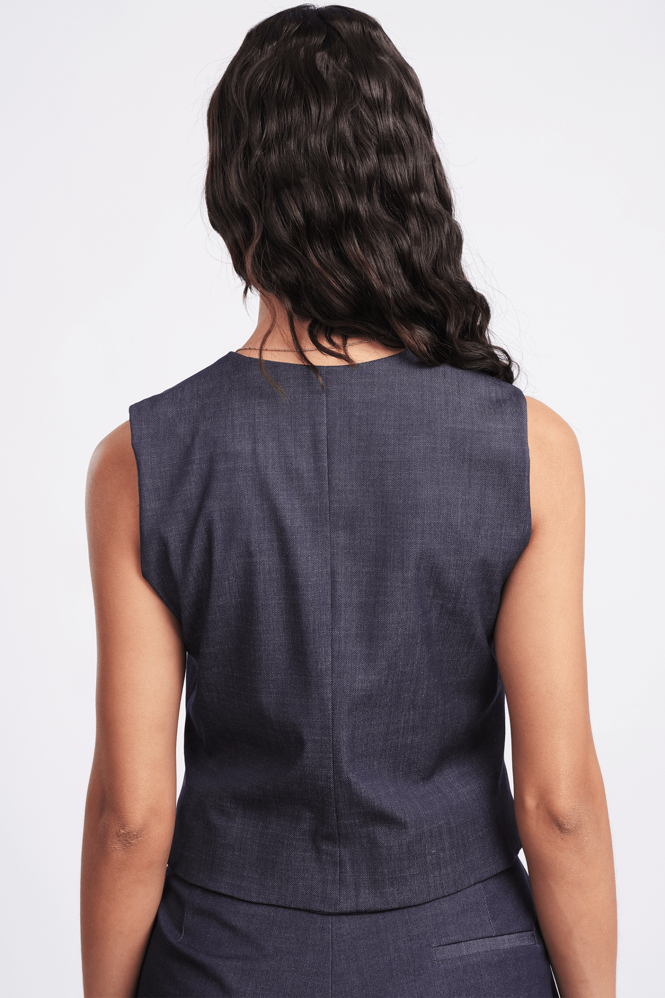 CHALECO MÉRIDA ENTALLADO CORTE ESTRUCTURADO