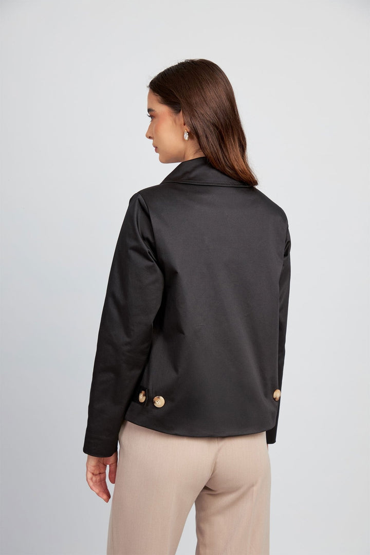 CHAQUETA MARGOT TIPO GABARDINA ESTRUCTURADA - Bembella Perú