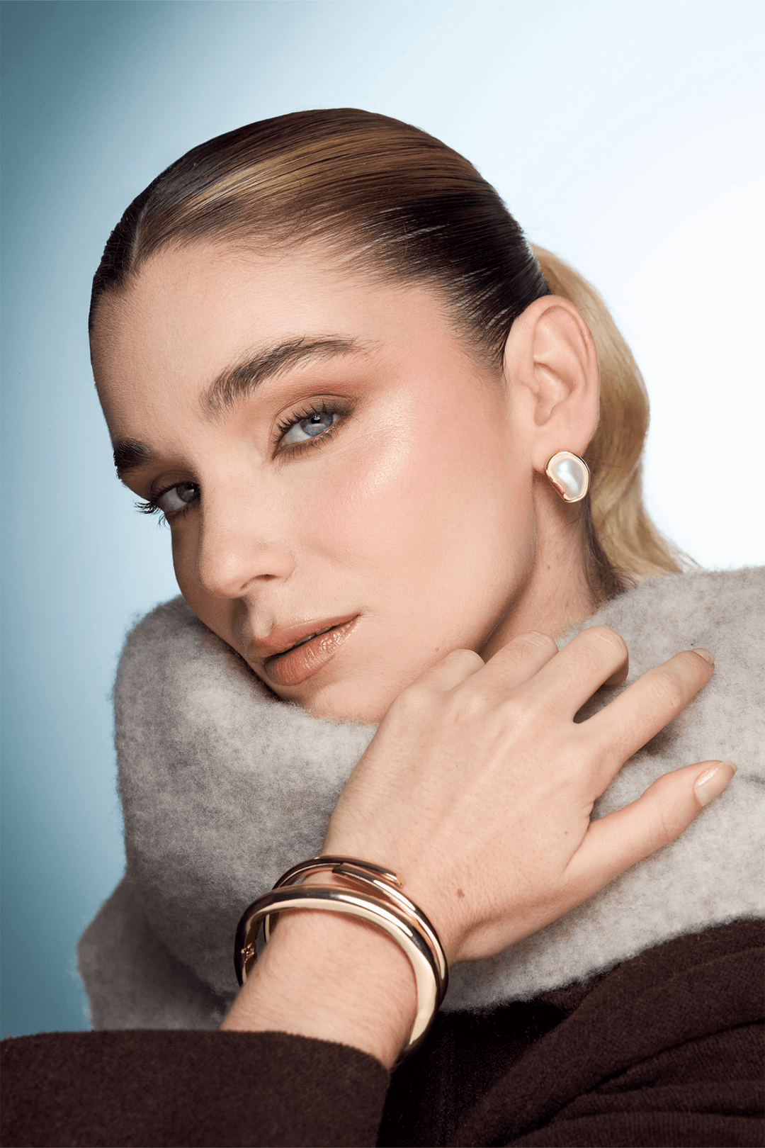 ARETES GIGI GOLD