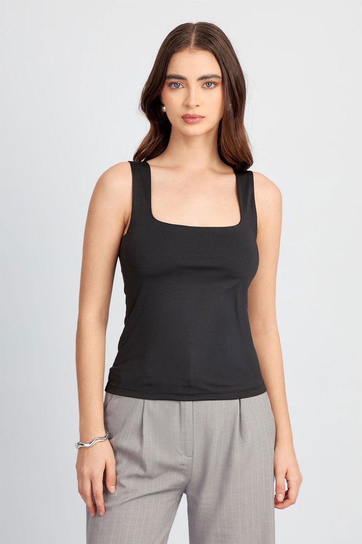 TOP LIA ESCOTE CUADRADO MINIMALISTA - Bembella Perú